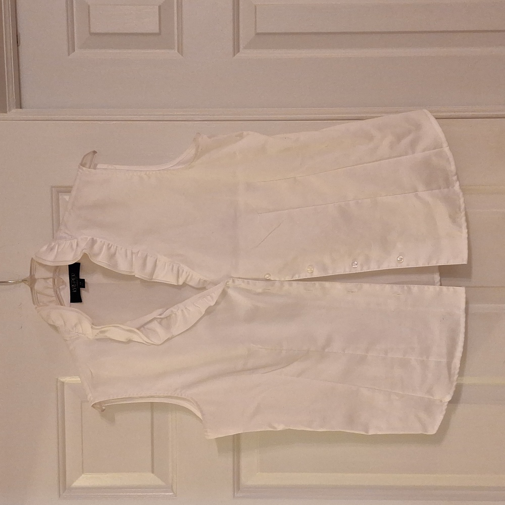 Kasper White Ruffled Collar Sleeveless Blouse Sz. 14